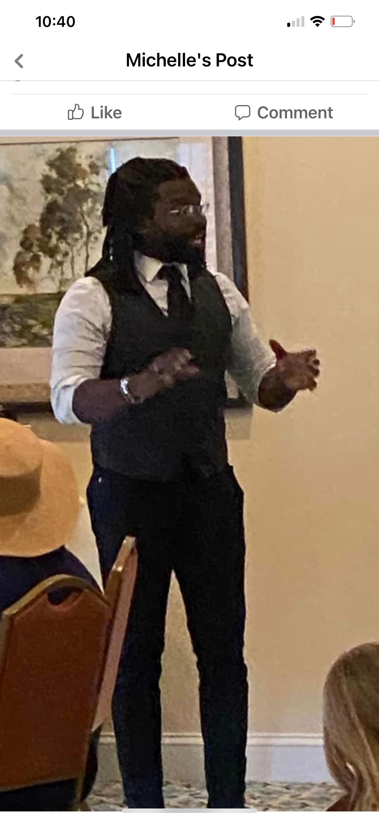 Speaker presenting at event