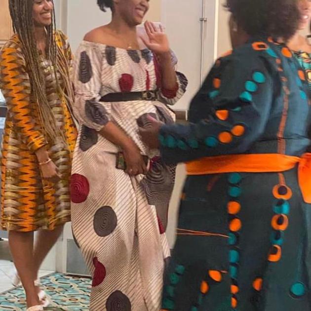 Women in Congolese cultural dress